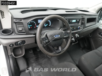 Utilitaire plateau Ford
