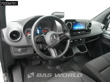Fourgon Mercedes