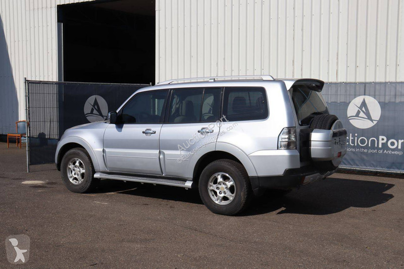 Véhicule utilitaire Mitsubishi