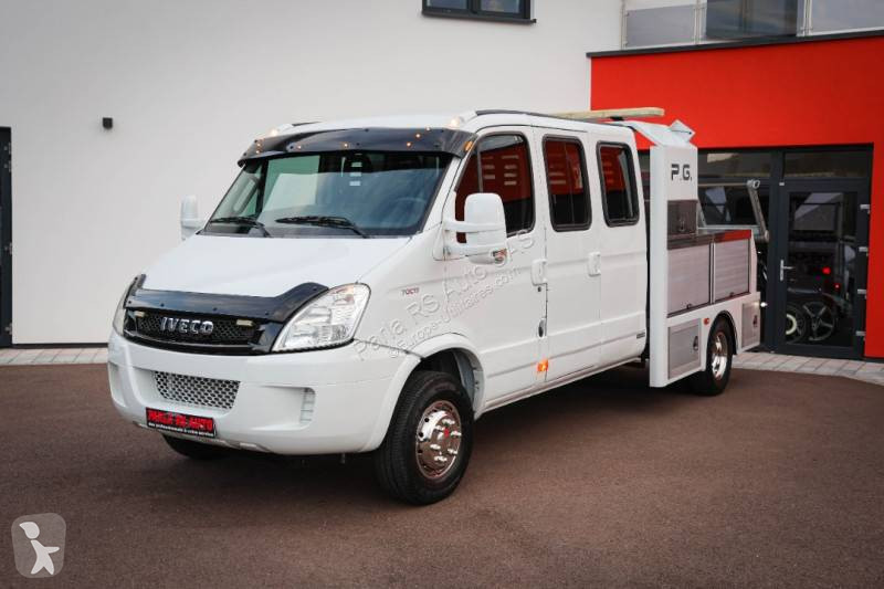 Véhicule utilitaire Iveco 70C17