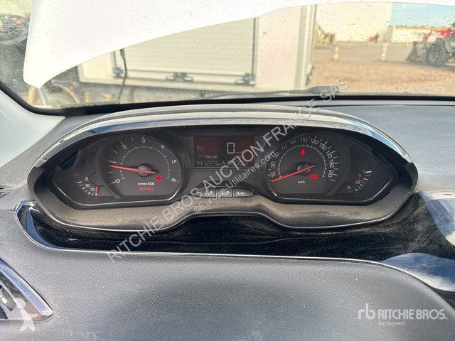 Véhicule utilitaire Peugeot