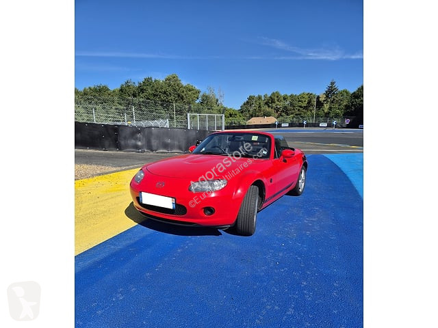 Véhicule utilitaire Mazda MX5