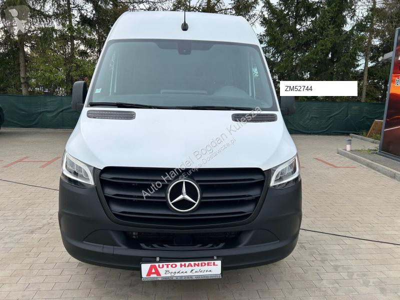 Véhicule utilitaire Mercedes 317