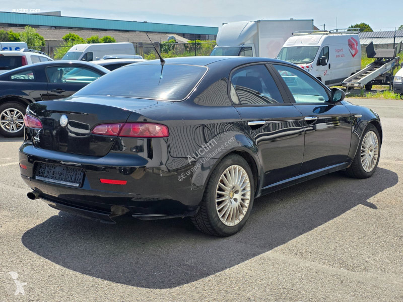 Véhicule utilitaire Alfa-Roméo 159