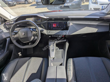 Limuzína Peugeot