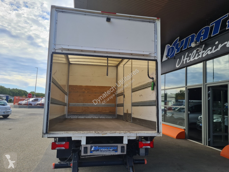 Véhicule utilitaire Iveco DAILY CCB 35C14 D...