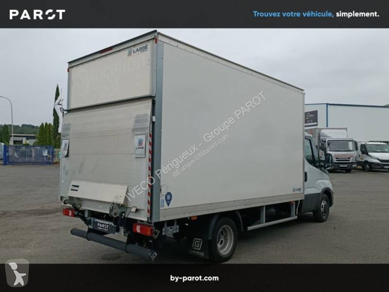 Véhicule utilitaire Iveco 35C16H EMP 4100