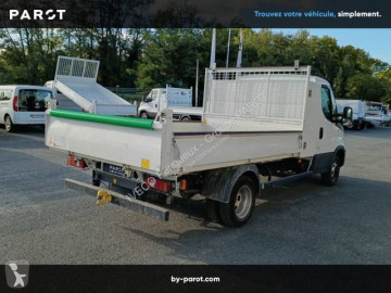Utilitaire benne standard Iveco
