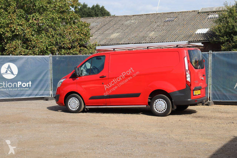 Véhicule utilitaire Ford