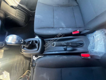 Utilitaire benne standard Piaggio