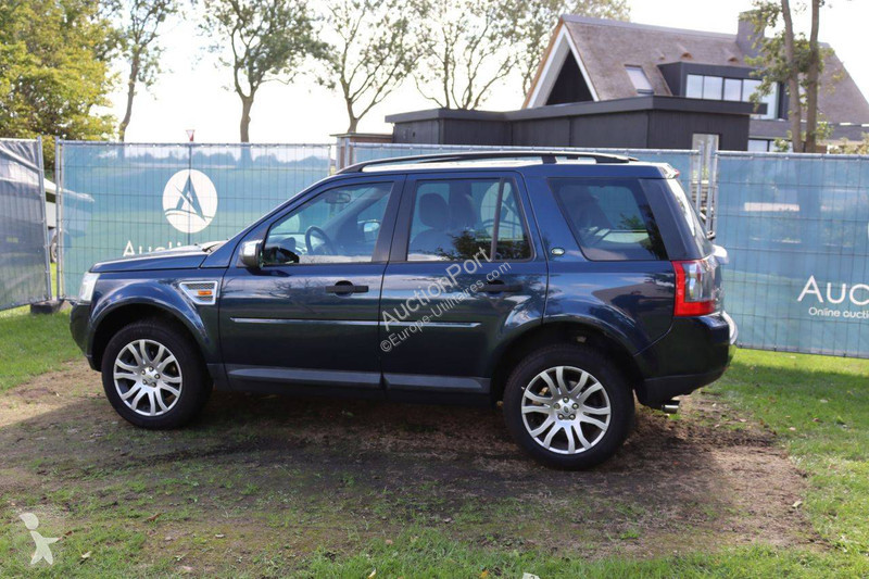 Véhicule utilitaire Land Rover HSE i6