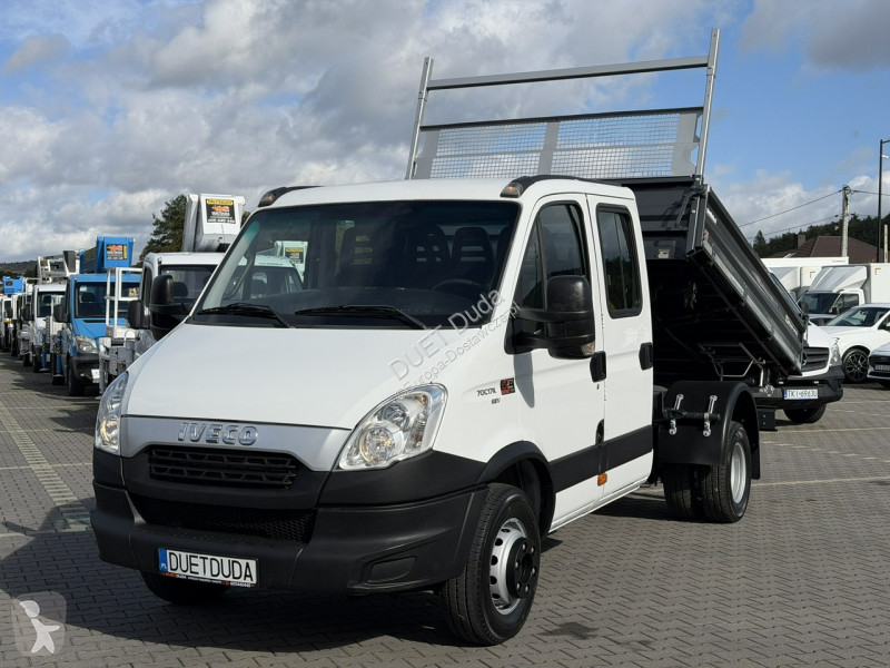 Véhicule utilitaire Iveco 70C18 V H