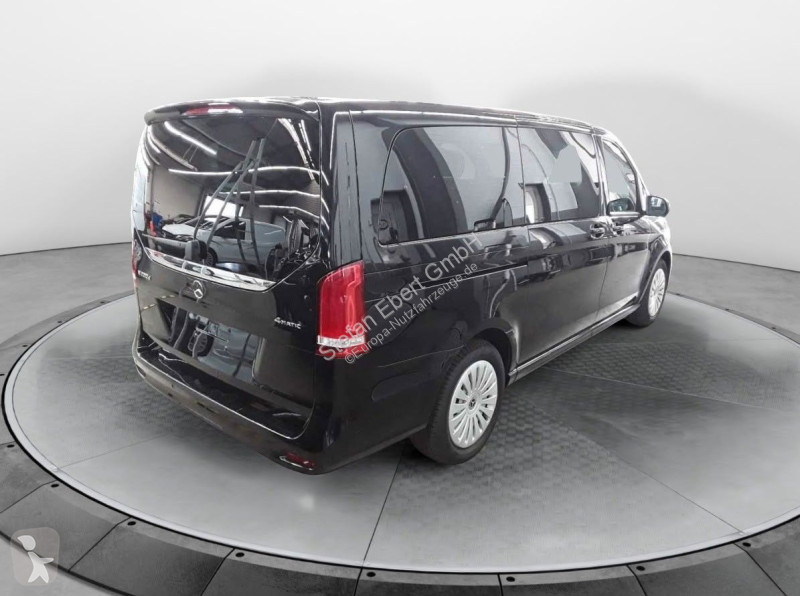 Véhicule utilitaire Mercedes V  d 4MATIC...