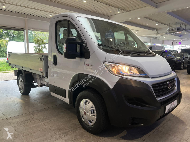 Véhicule utilitaire Fiat...