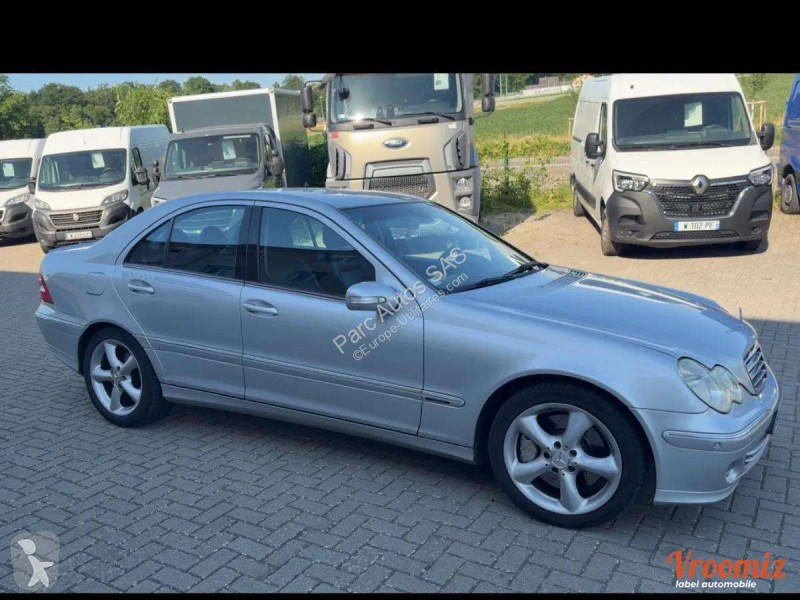 Mercedes  van