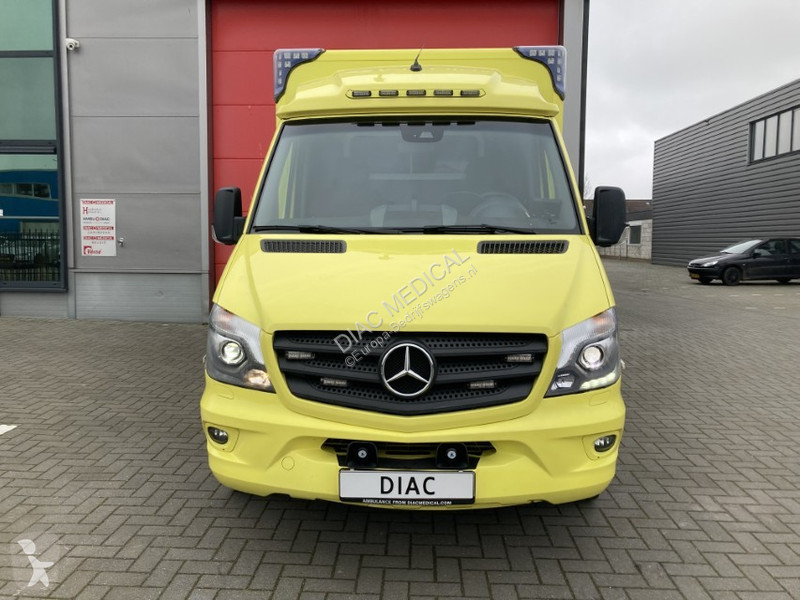 Véhicule utilitaire Mercedes Container 319 CDI...