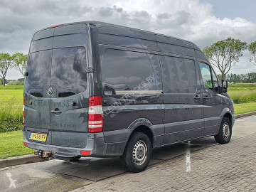 Fourgon Mercedes
