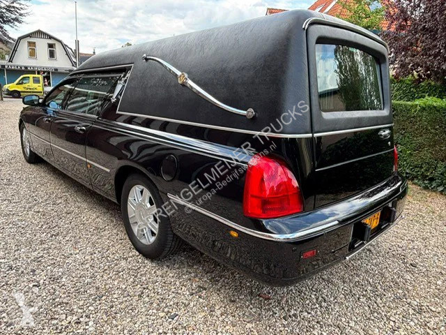 Véhicule utilitaire Lincoln towncar funeralcar ASX