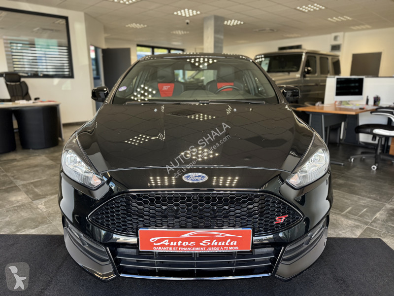 Véhicule utilitaire Ford FOCUS 2.0 ECOBOOST...