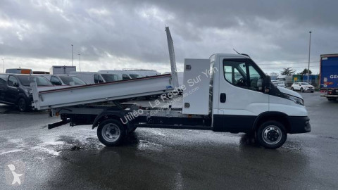 Utilitaire benne standard Iveco neuf