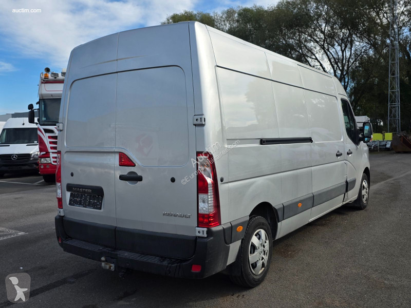 Véhicule utilitaire Renault master
