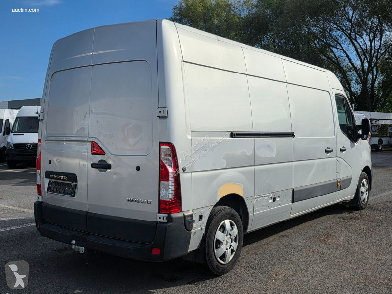 Véhicule utilitaire Renault master