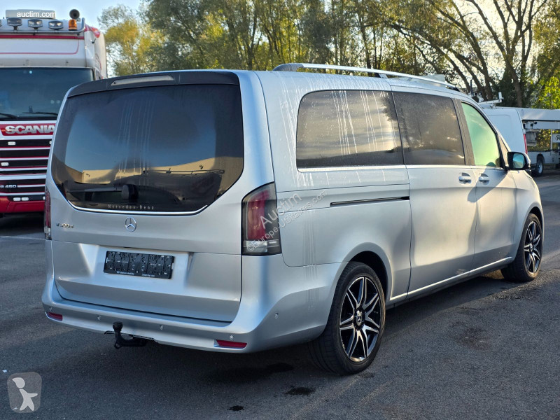 Véhicule utilitaire Mercedes v300d
