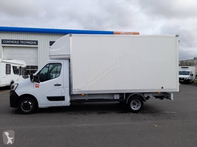 Véhicule utilitaire Renault RJ3500 L4 2.3 DCI...