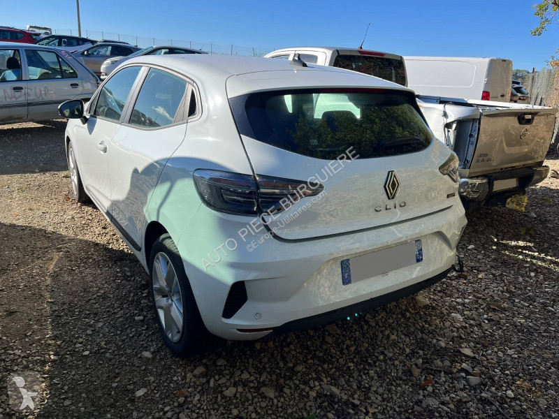 Véhicule utilitaire Renault 1.6 E-Tech 145...