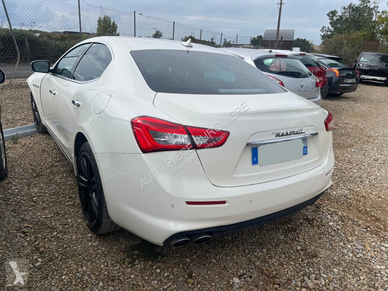 Véhicule utilitaire Maserati 3.0D V6 275 / FW992