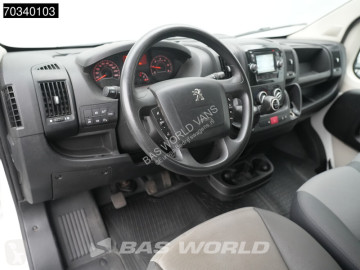 Utilitaire plateau Peugeot