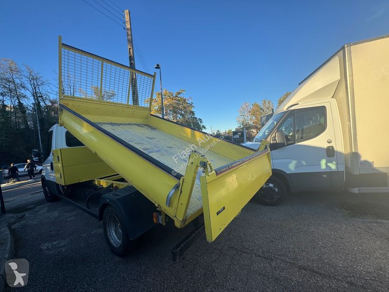 Véhicule utilitaire Iveco DAILY  35C12 BENNE &...