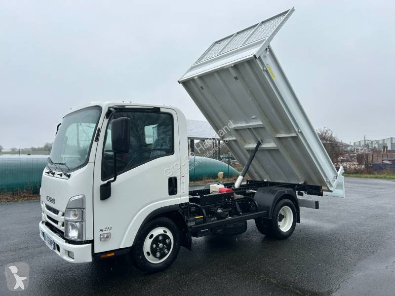 Véhicule utilitaire Isuzu