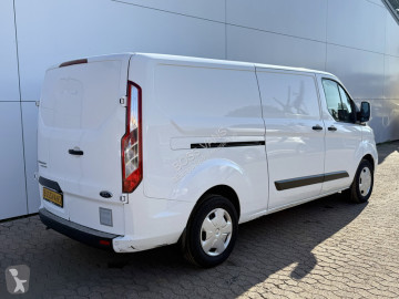 Fourgon Ford neuf