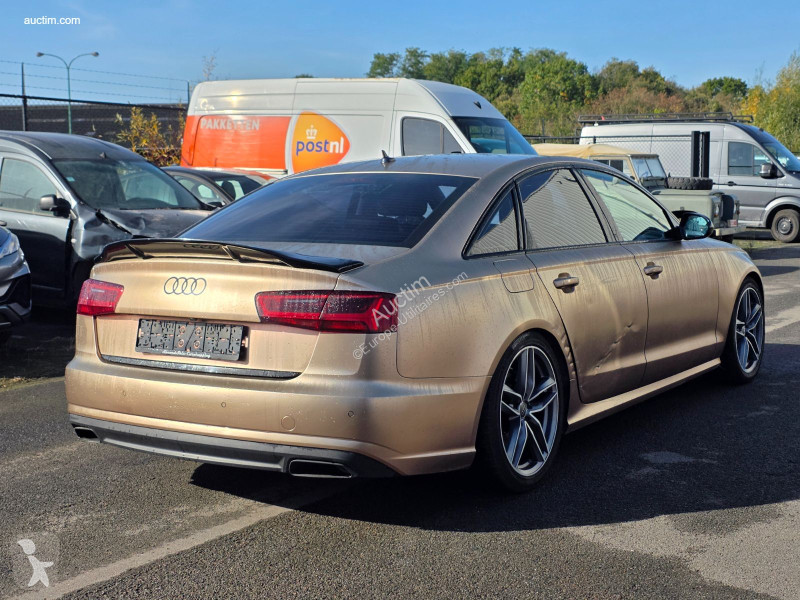 Véhicule utilitaire Audi a6