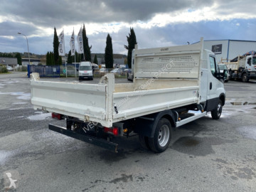 Véhicule utilitaire Iveco