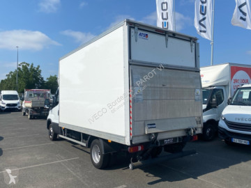Véhicule utilitaire Iveco