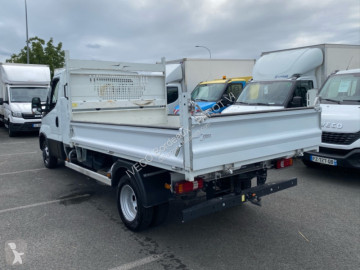 Véhicule utilitaire Iveco