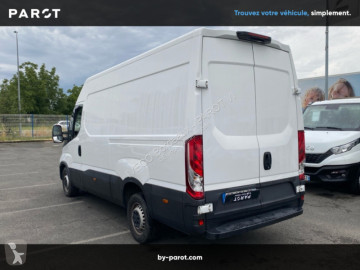 Véhicule utilitaire Iveco