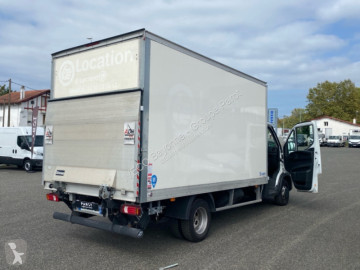 Véhicule utilitaire Iveco