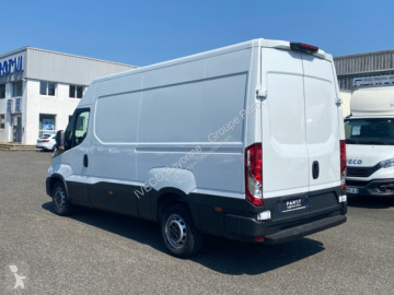 Véhicule utilitaire Iveco