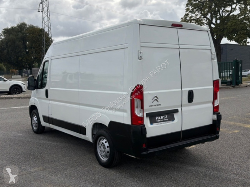 Véhicule utilitaire Citroën 30 L2H2 2.2 BlueHDi...
