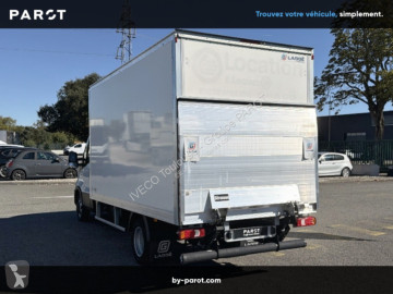 Véhicule utilitaire Iveco