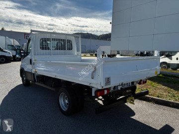 Utilitaire benne Iveco