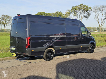 Fourgon Mercedes