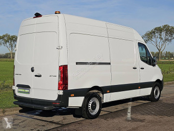 Mercedes Sprinter 317 L2H2 RWD Automaat Mbux Camera 3 Zits Airco Apple Carplay Euro6 170 PK!
