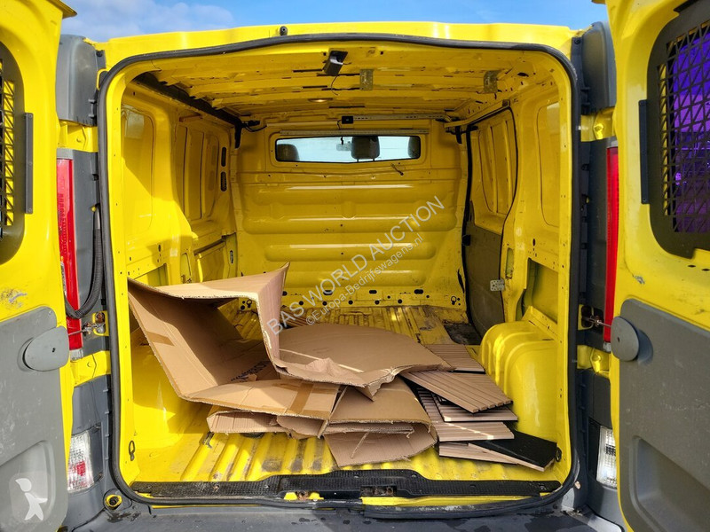 Véhicule utilitaire Opel 90PK