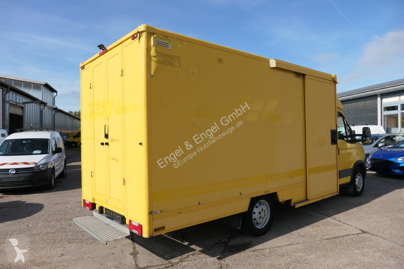Véhicule utilitaire Iveco Daily 35 S11 C30C...