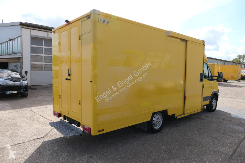 Véhicule utilitaire Iveco Daily 35 S11 C30C...