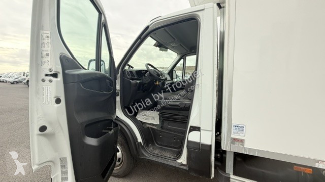 Véhicule utilitaire Iveco FRIGO POSITIF/NEGATIF...